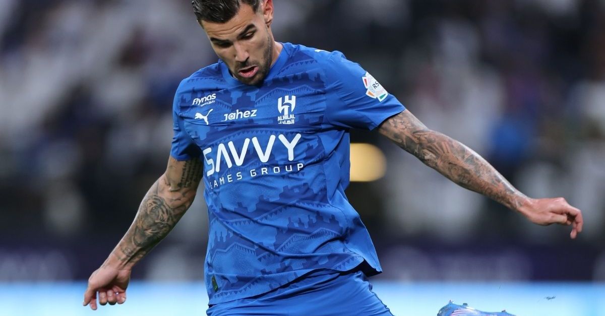 Ex Milan, ecco l’esordio ufficiale di Theo Hernandez con l’Al Hilal Ex Milan, ecco l’esordio ufficiale di Theo Hernandez con l’Al Hilal