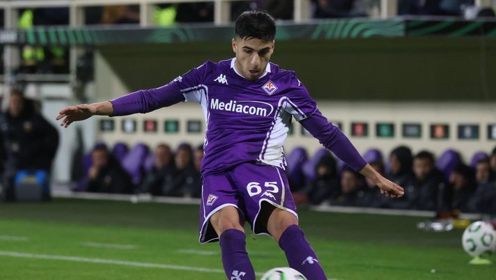 GERMOGLI PH: 27 NOVEMBRE 2025 FIRENZE STADIO ARTEMIO FRANCHI CONFERENCE LEAGUE FIORENTINA VS AEK ATENE NELLA FOTO PARISI Parisi