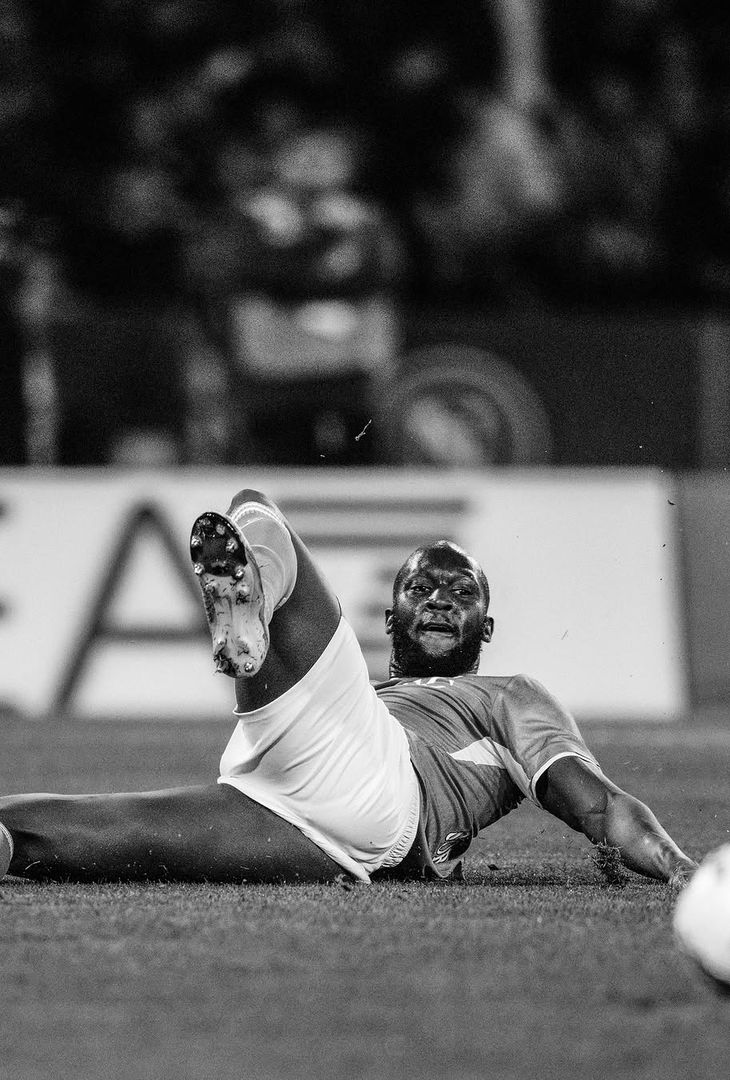 GALLERY Napoli coraggioso contro il Milan: i suggestivi scatti del match - immagine 13