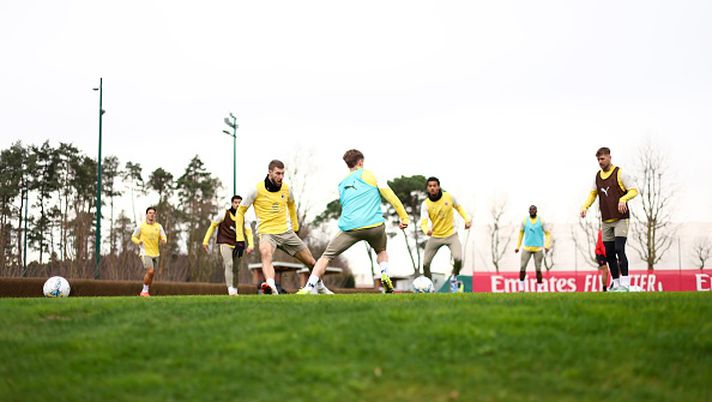 CAIRATE, ITALY - FEBRUARY 16: Alexis Saelemaekers of AC Milan in action during an AC Milan Training Session at Milanello on February 16, 2026 in Cairate, Italy. (Photo by Giuseppe Cottini/AC Milan via Getty Images) milan-como-australia-san-siro-bastoni