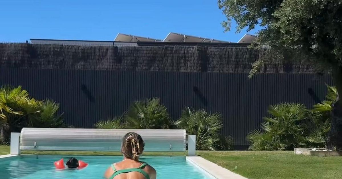 VIDEO / La moglie di Lautaro Martinez si gode la famiglia a Madrid: sole, tuffi e relax