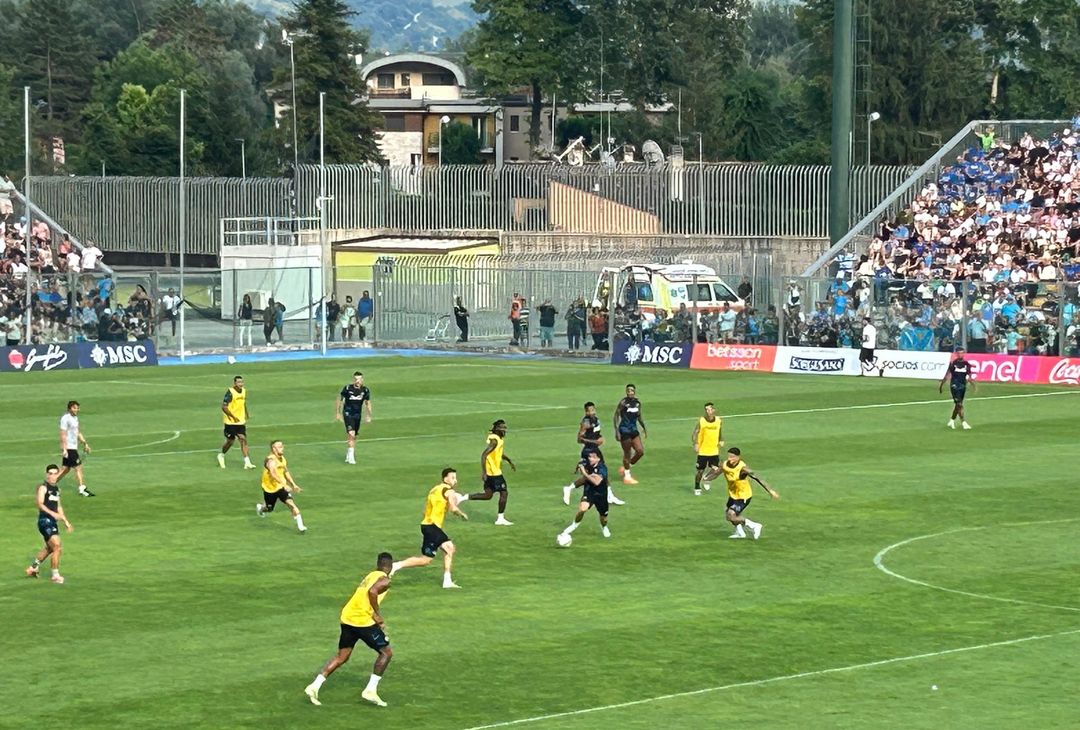 GALLERY Prove di pressione e uscita dal basso con la difesa a 3: le immagini - immagine 6