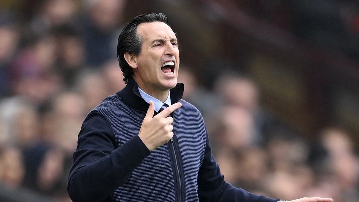 BIRMINGHAM, ENGLAND - OCTOBER 06: Unai Emery, Manager of Aston Villa, reacts during the Premier League match between Aston Villa FC and Manchester United FC at Villa Park on October 06, 2024 in Birmingham, England. (Photo by Michael Regan/Getty Images) Aston Villa-Arsenal: dove vedere la Premier League in Diretta TV e in Streaming - immagine 1
