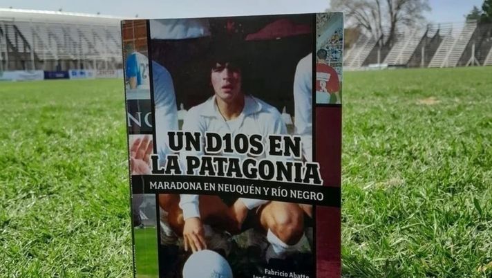Argentina, ecco il libro sulle visite di Maradona in Patagonia - immagine 1