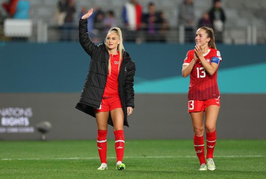 La Svizzera perde in amichevole con l’U15 del Lucerna: sui social Alisha Lehmann costretta a… La Svizzera perde in amichevole con l’U15 del Lucerna: sui social Alisha Lehmann costretta a… - immagine 1