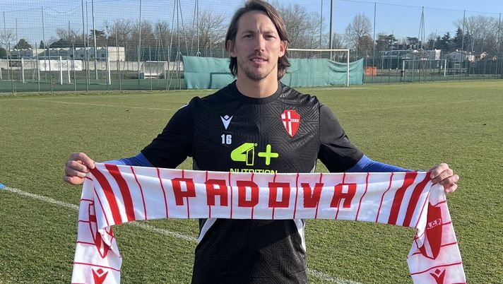 UFFICIALE Padova, ecco il portiere Sala in prestito dal Crotone - immagine 1