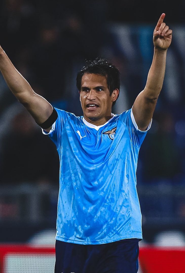 GALLERY La Serie A omaggia Lazio-Napoli: tutte sfide spettacolari tra queste squadre - immagine 7