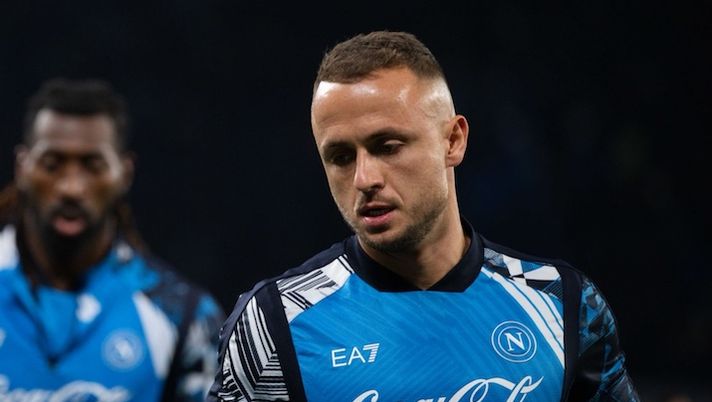 ULTIM’ORA – Napoli, Lobotka è uscito per infortunio contro il Genoa: cambio obbligato - immagine 1