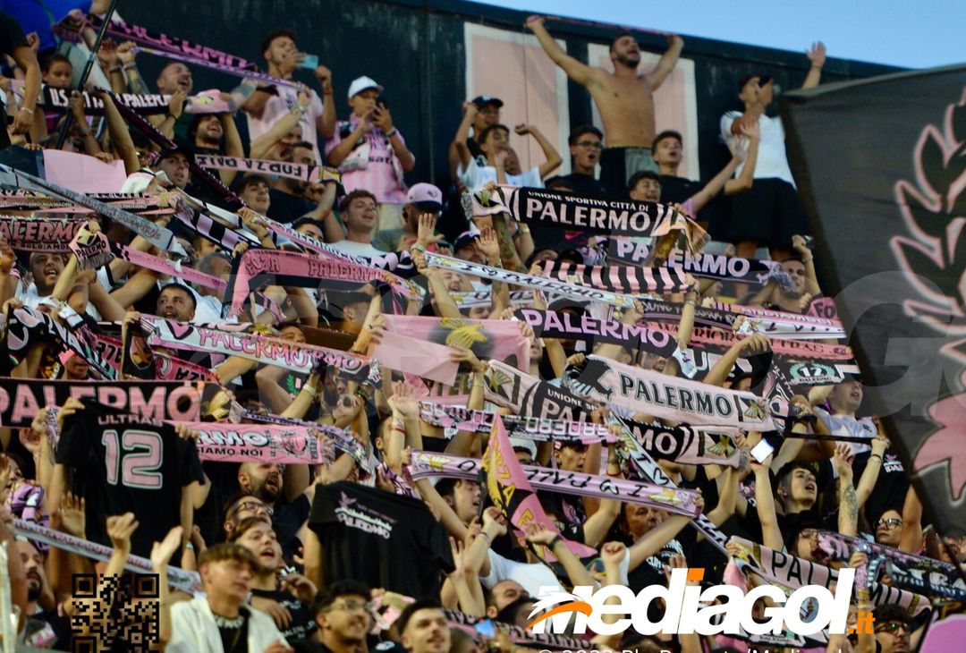 FOTO Palermo-Feralpisalò 3-0, 4ª giornata Serie B 2023-2024 (GALLERY) - immagine 99