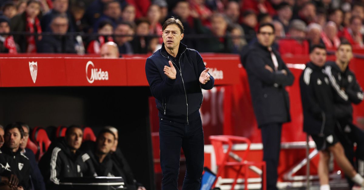 Retroscena Matias Almeyda: esonerato dal Siviglia nel giorno in cui aveva scontato la squalifica