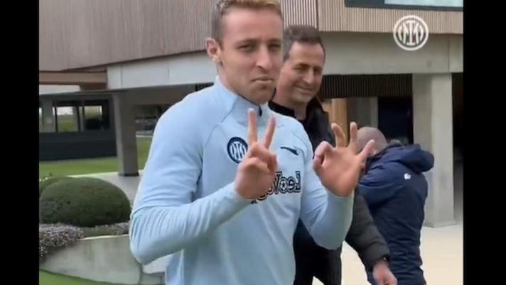 L’Inter su X: “Ciao campioni”. Frattesi: “Sono venti, non vi sbagliate” - immagine 1