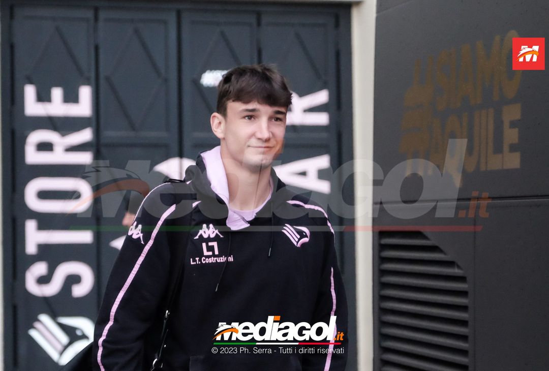 FOTO Pisa-Palermo, i rosanero in partenza dallo stadio “Renzo Barbera” (GALLERY) - immagine 29