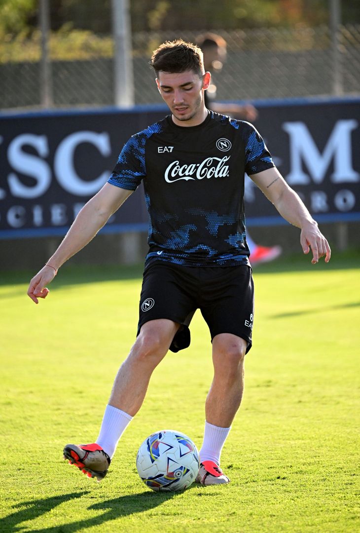 GALLERY I primi allenamenti in azzurro di Gilmour e McTominay - immagine 6