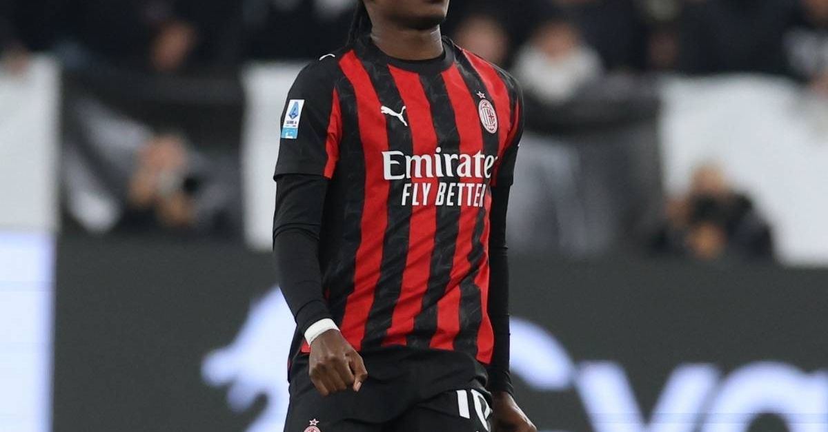 Sky: “Confronto vivace tra Allegri e Leao”. Nessun litigio: ecco i dettagli