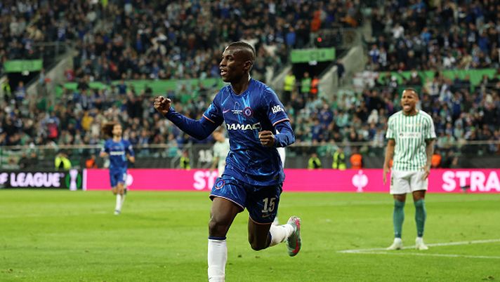 WROCLAW, POLAND - MAY 28: Nicolas Jackson of Chelsea celebrates scoring his team's second goal during the UEFA Conference League Final 2025 between Real Betis Balompie and Chelsea FC at Stadion Wroclaw on May 28, 2025 in Wroclaw, Poland. (Photo by Richard Heathcote/Getty Images)  Milan