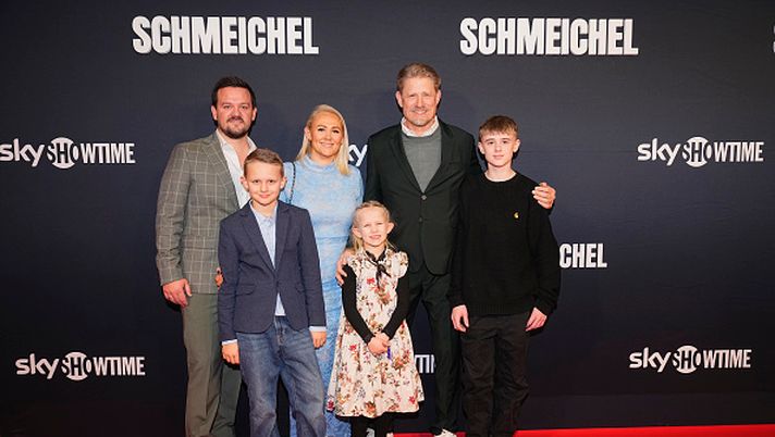 peter-schmeichel-tifo-milan-da-sempre