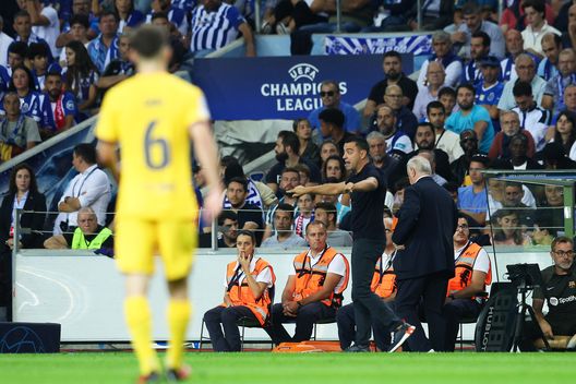 Porto-Barça, Conceiçao: “Giocatori delusi, gara crudele. Gli arbitri saranno contenti…”- immagine 3