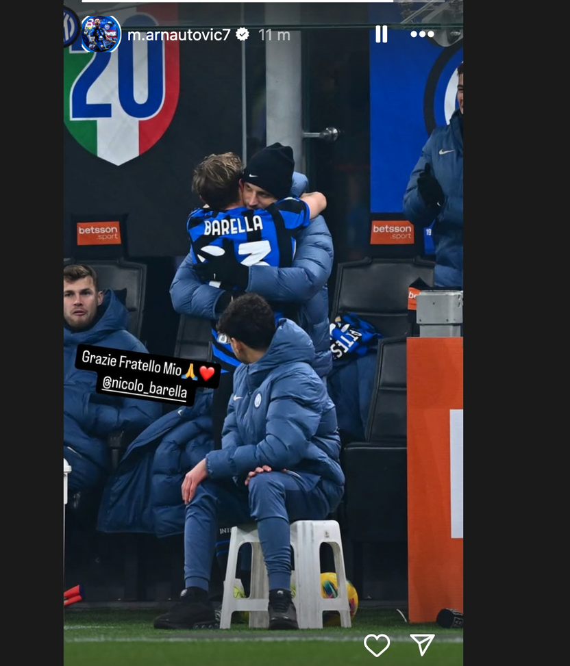 Barella, dopo il gol l’abbraccio con Arnautovic che ringrazia: “Fratello mio”- immagine 3