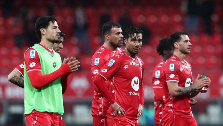 Monza-Como, il derby che può condannare i brianzoli e lanciare i lariani. Ecco gli scenari possibili - immagine 1