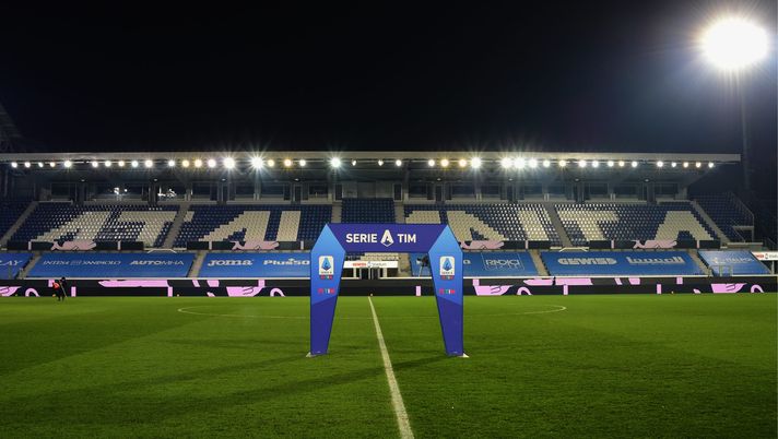 BERGAMO, ITALY - JANUARY 17: A view of logo serie A prior the Serie A match between Atalanta BC and Genoa CFC at Gewiss Stadium on January 17, 2021 in Bergamo, Italy. Sporting stadiums around Italy remain under strict restrictions due to the Coronavirus Pandemic as Government social distancing laws prohibit fans inside venues resulting in games being played behind closed doors. (Photo by Pier Marco Tacca/Getty Images) BERGAMO, ITALY - JANUARY 17: A view of logo serie A prior the Serie A match between Atalanta BC and Genoa CFC at Gewiss Stadium on January 17, 2021 in Bergamo, Italy. Sporting stadiums around Italy remain under strict restrictions due to the Coronavirus Pandemic as Government social distancing laws prohibit fans inside venues resulting in games being played behind closed doors. (Photo by Pier Marco Tacca/Getty Images)