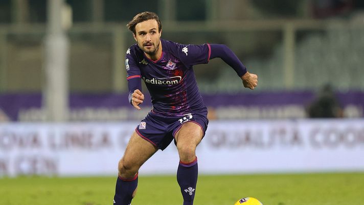 FLORENCE, ITALY - JANUARY 14: Luca Ranieri of ACF Fiorentina in action during the Serie A TIM match between ACF Fiorentina and Udinese Calcio - Serie A TIM at Stadio Artemio Franchi on January 14, 2024 in Florence, Italy. (Photo by Gabriele Maltinti/Getty Images) Colonnese: “Ranieri il più affidabile, con difesa a tre e Parisi alla Dimarco” - immagine 1