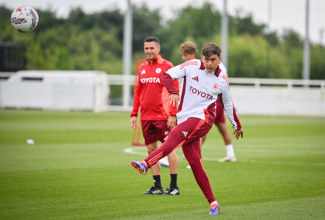 Roma, secondo giorno di allenamento in Inghilterra – FOTO GALLERY - immagine 6