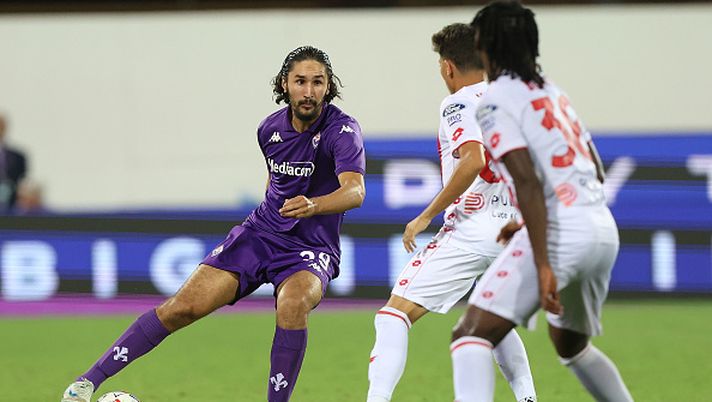FLORENCE, ITALY - SEPTEMBER 1: Jacine Adli of ACF Fiorentina in action during the Serie A match between Fiorentina and Monza at Stadio Artemio Franchi on September 1, 2024 in Florence, Italy. (Photo by Gabriele Maltinti/Getty Images)  Adli Bennacer