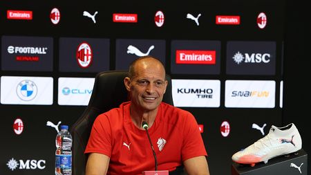 MILAN, ITALY - AUGUST 22: Head coach AC Milan Massimiliano Allegri speaks with the media during press conference at Casa Milan on August 22, 2025 in Milan, Italy. (Photo by Claudio Villa/AC Milan via Getty Images) Allegri Scudetto