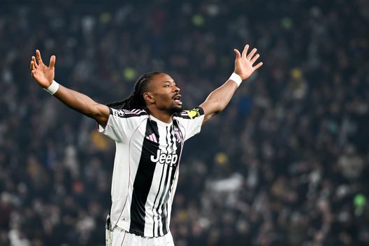 Il bifronte Spalletti sfata il tabù Benfica e batte lo stregone Mou: McKennie e Thuram ai limiti della realtà- immagine 3