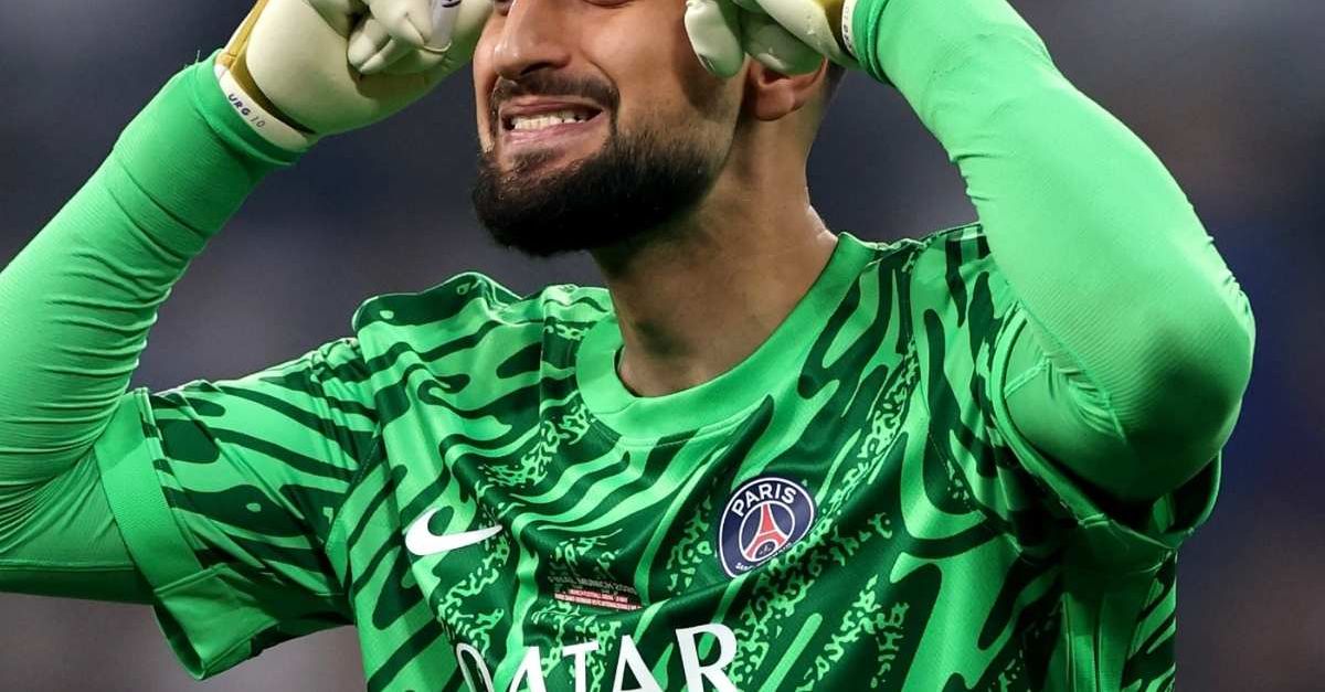 Calciomercato, Donnarumma dal PSG al Manchester City: ora è ufficiale Calciomercato, Donnarumma dal PSG al Manchester City: ora è ufficiale