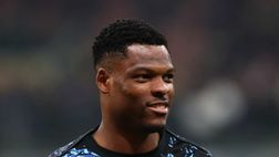 Inter, Dumfries vicino al rientro: l’olandese scalda i motori in vista del derby contro il Milan