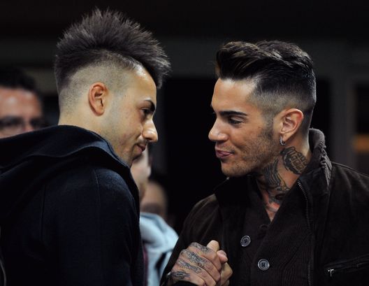 Emis Killa come Bob Dylan, concerto senza cellulari. “Nessuno ve li sequestra, easy”- immagine 4