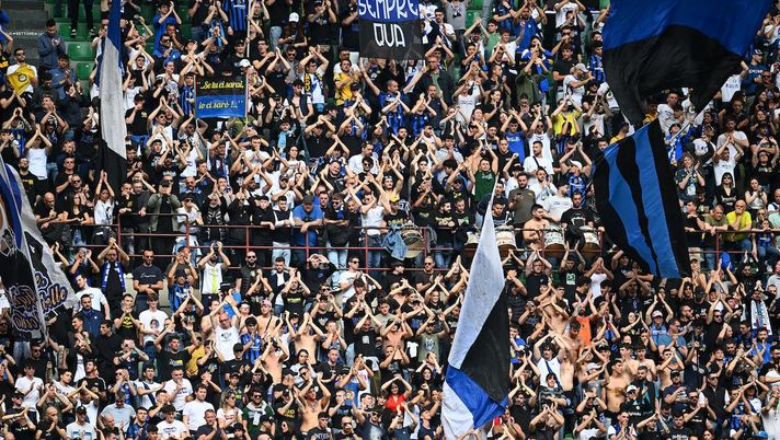 Inter, la crisi non ferma i tifosi: 60.000 in coda per il ritorno col Barcellona - immagine 1