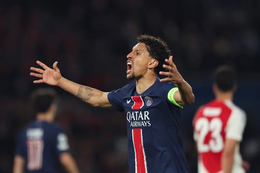 Marquinhos esulta al fischio finale di PSG-Arsenal (Foto di Richard Heathcote/Getty Images) Au revoir, Arsenal: il PSG è finalmente diventato grande?- immagine 5