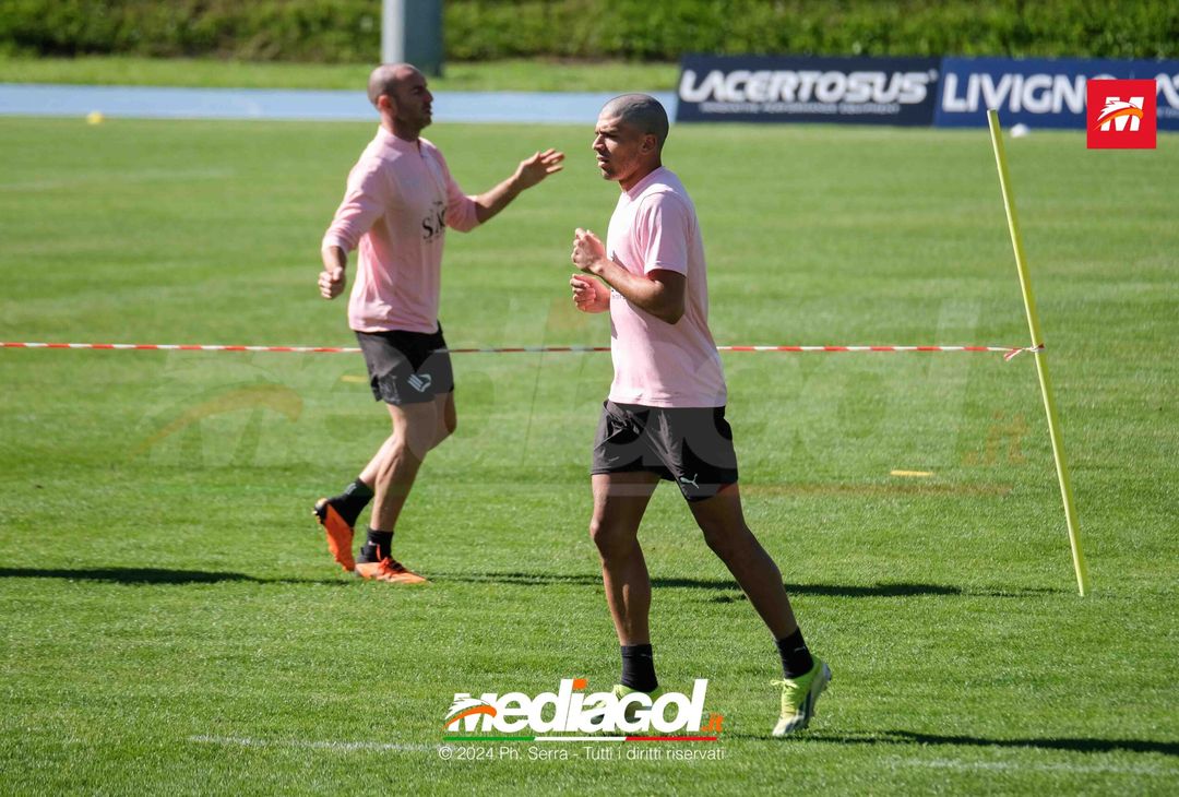 FOTO Ritiro Palermo, seduta mattutina ad Aquagranda (GALLERY) - immagine 3