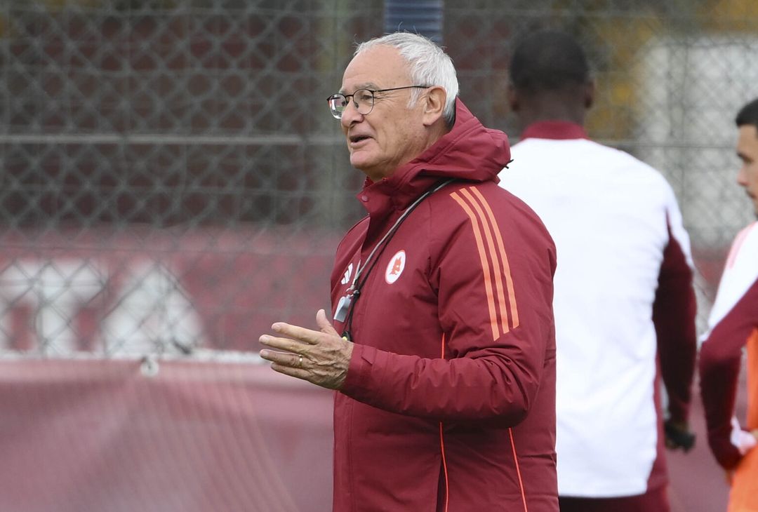 Roma, meno due giorni dal Napoli: Dybala parzialmente in gruppo – FOTO GALLERY - immagine 34