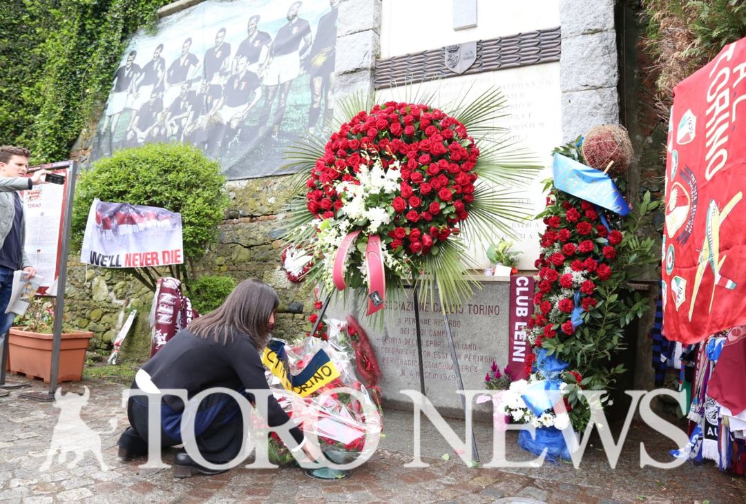 Fotogallery – Il 4 maggio del Torino a Superga - immagine 3
