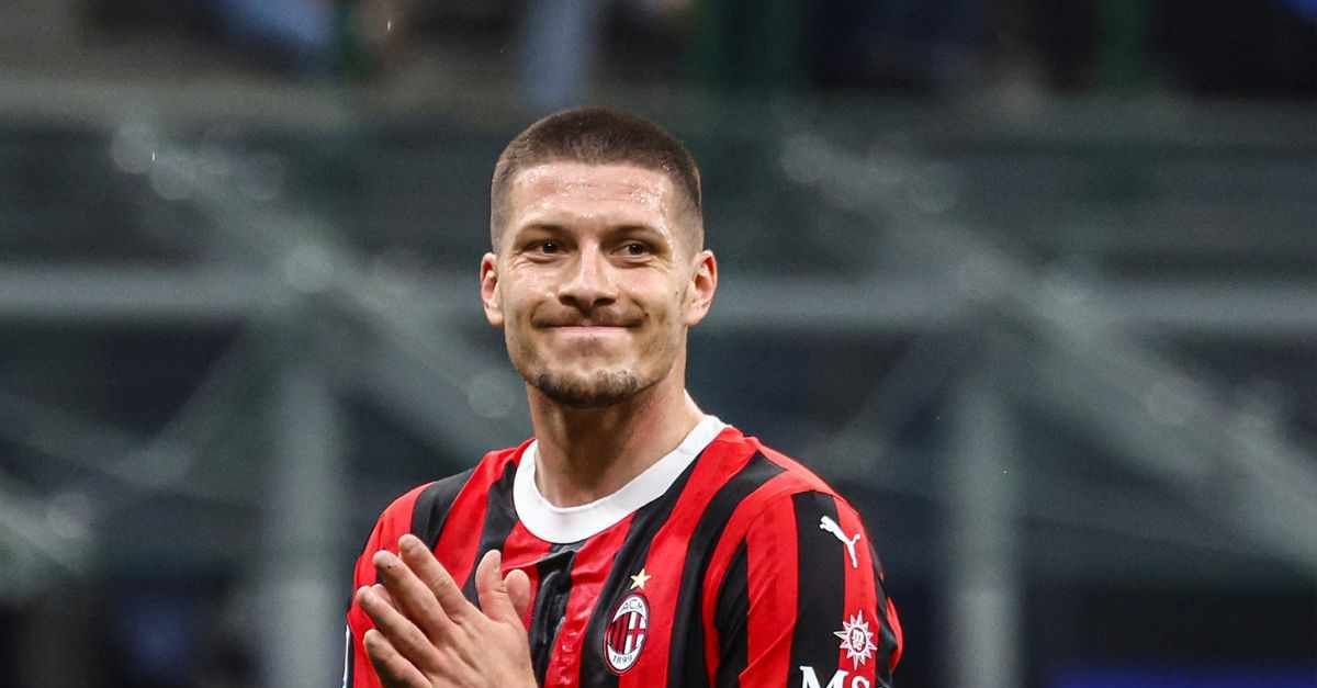 Ex Milan, per Jovic un’importante offerta: ecco di che si tratta Ex Milan, per Jovic un’importante offerta: ecco di che si tratta