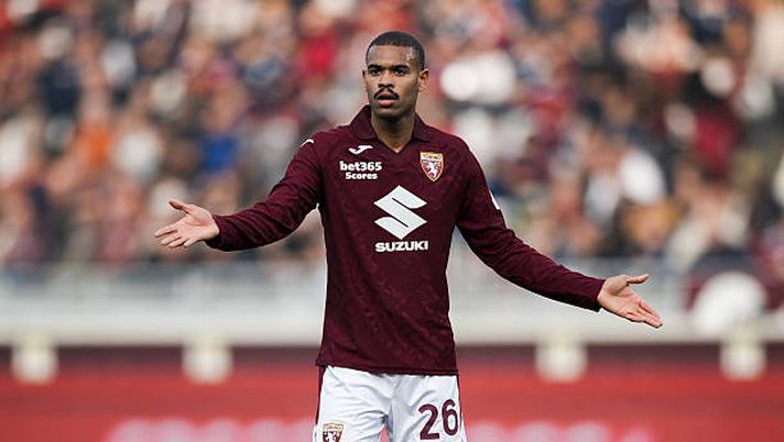 STADIO GRANDE TORINO, TORINO, ITALY - 2025/11/02: Cyril Ngonge of Torino FC gestures during the Serie A football match between Torino FC and Pisa SC. The match ended 2-2 tie. (Photo by Nicolò Campo/LightRocket via Getty Images) Ngonge delude al Torino, riscatto a rischio? Per ADL sarebbe una brutta notizia – TS - immagine 1