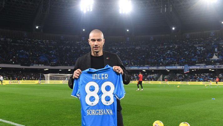 Anche Inler sarà in campo il 26 maggio al Maradona con Napoli Legends Inler Napoli