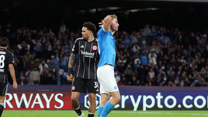 Hojlund irriconoscibile: è fuori dal gioco, nascosto tra i difensori. L’analisi – GdS - immagine 1