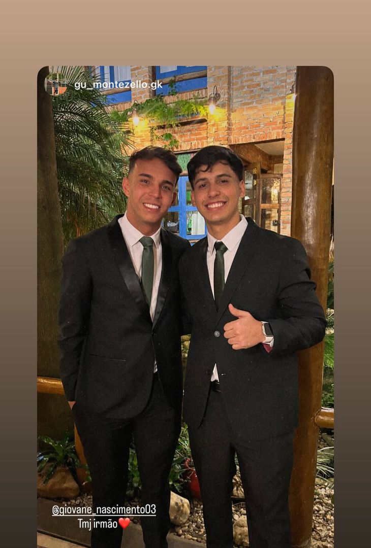 L’eleganza di Giovane al matrimonio di amici: che stile dell’azzurro! – LE FOTO - immagine 5