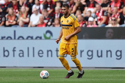 Leverkusen, Germania - 5 agosto 2025: Simone Canestrelli durante l'amichevole contro il Bayer Leverkusen. (Foto di Christof Koepsel/Getty Images) Atalanta-Pisa, dove vedere il match di Serie A in diretta tv e streaming live- immagine 3