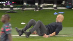 VIDEO / Tottenham-City, Son sbaglia e Guardiola si butta a terra