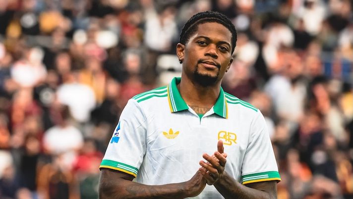 SASSUOLO, ITALY - OCTOBER 26: Leon Bailey of AS Roma during the Serie A match between US Sassuolo Calcio and AS Roma at Mapei Stadium Citta del Tricolore on October 26, 2025 in Sassuolo, Italy. (Photo by Fabio Rossi/AS Roma via Getty Images) Bailey: “Ruolo e condizione fisica? Vi rispondo così! Ora voglio svoltare, i miei gol arriveranno” - immagine 1