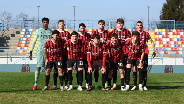 SOLBIATE ARNO, ITALY - MARCH 08: The Milan Futuro starting eleven line up for a team photo prior to kick off in the Serie C match between Milan Futuro and Perugia at Stadio Felice Chinetti on March 08, 2025 in Solbiate Arno, Italy. (Photo by Giuseppe Cottini/AC Milan via Getty Images) Milan Futuro
