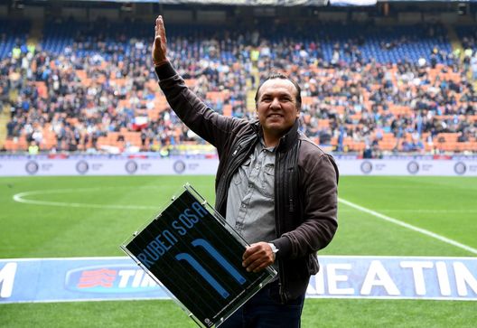 Getty Images Sosa: “Scudetto? Spero lo vinca l’Inter. Il Bologna sta facendo benissimo, la Roma…”- immagine 2