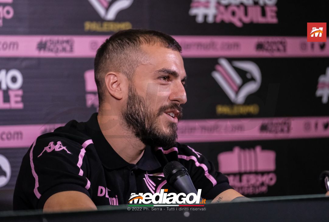 FOTO RITIRO PALERMO, la conferenza stampa di Nicola Valente (Gallery) - immagine 32