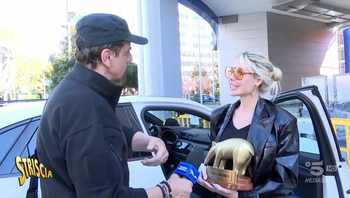 Ilary Blasi, arriva il nono Tapiro: “Non so se rifarò l’Isola. Per ora sono senza contratto” - immagine 1