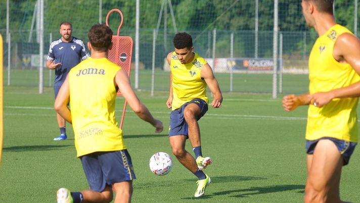 Hellas Verona FC  Verona a Folgaria, parte il ritiro gialloblù - immagine 1